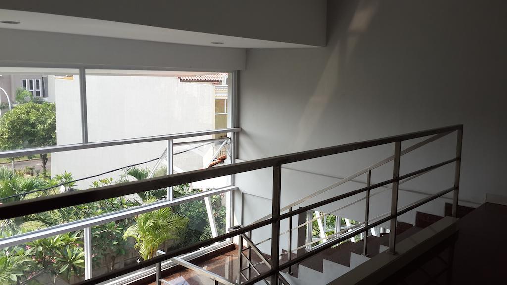 Benito Residence Tangerang Exterior foto
